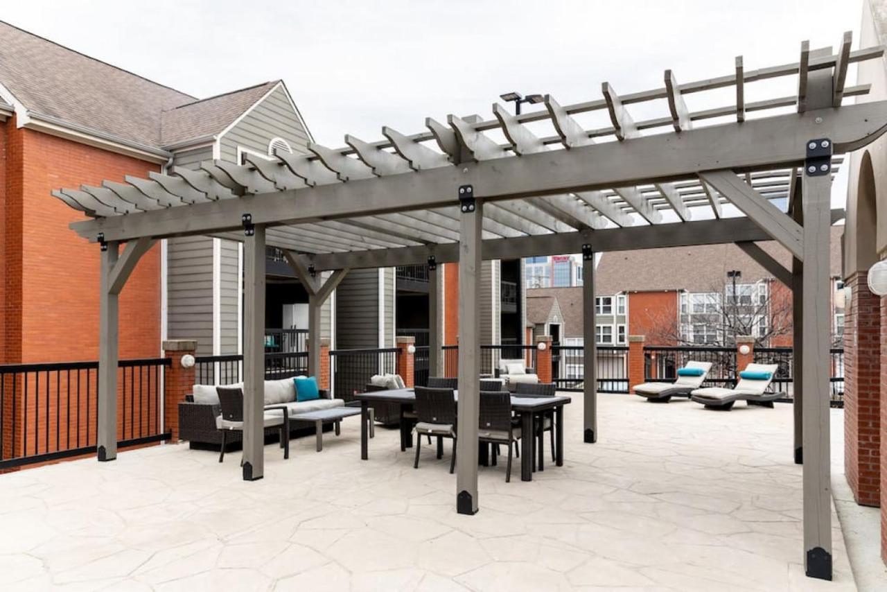 Stylish Downtown Nashville 3 Beds, 1 Bedroom With Private Patio, Parking ภายนอก รูปภาพ