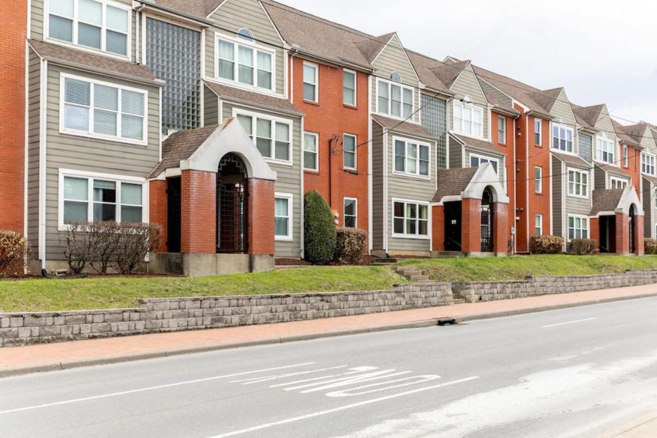 Stylish Downtown Nashville 3 Beds, 1 Bedroom With Private Patio, Parking ภายนอก รูปภาพ